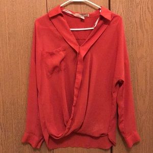 Beautiful long sleeve chiffon top.